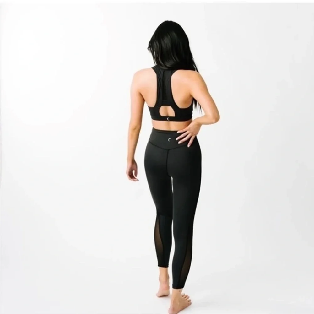 Zyia Active Black mesh Reflective Light and Tight Hi-Rise 7/8 leggings size 6-8 - Picture 3 of 14